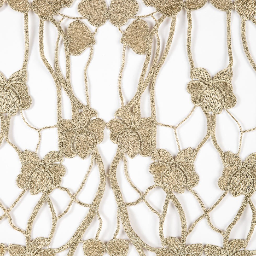 Metallic Gold Floral Lace Trimming - 16 - Detail Metallic Gold Floral Lace Trimming - 16 - Detail