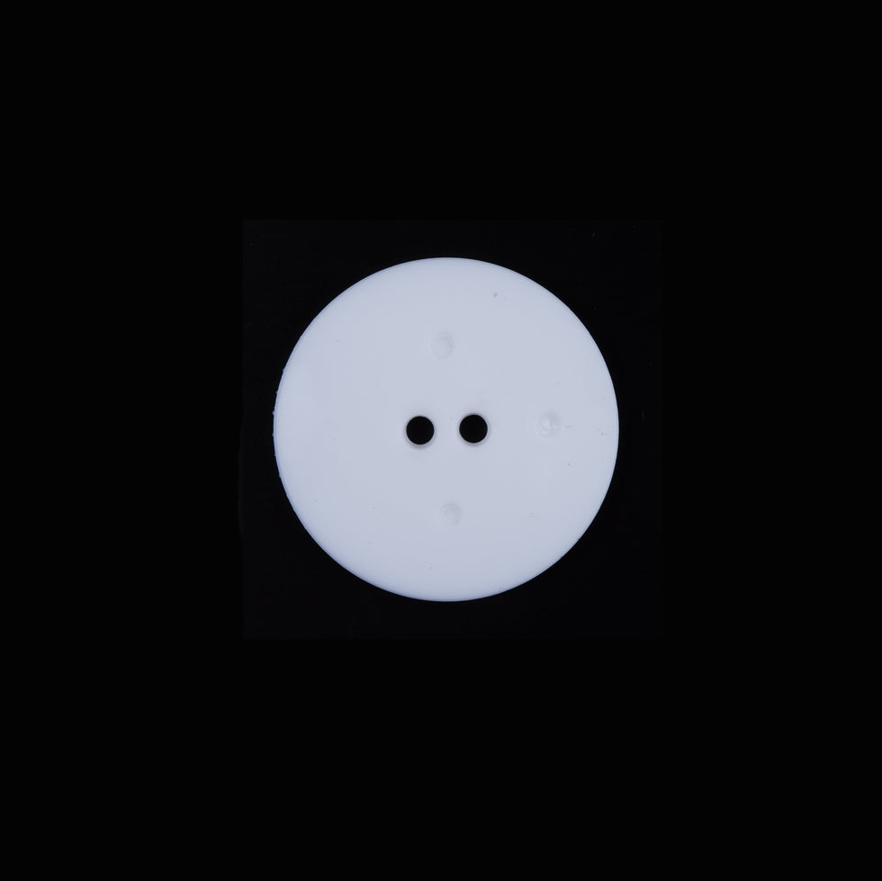 Italian White Textural Plastic Button - 24L/15mm - Detail Italian White Textural Plastic Button - 24L/15mm - Detail
