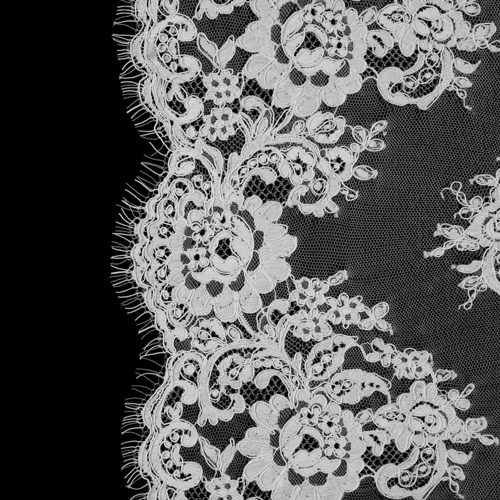 Off-White Floral Fancy Corded Lace with Scalloped Eyelash Edges Off-White Floral Fancy Corded Lace with Scalloped Eyelash Edges