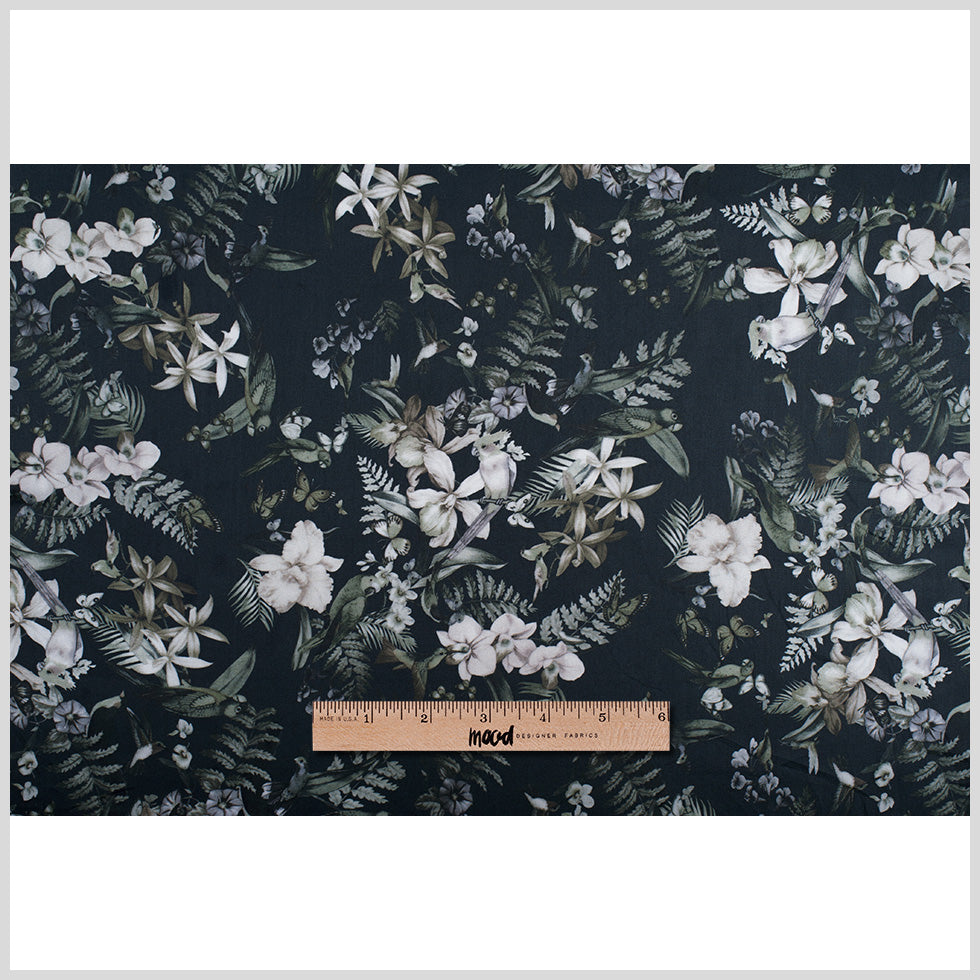Monochrome Tropical Digitally Printed Mercerized Cotton Woven Folded Monochrome Tropical Digitally Printed Mercerized Cotton Woven Folded