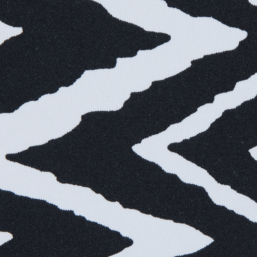 Black and White Zig Zag Printed Polyester Spandex - Detail Black and White Zig Zag Printed Polyester Spandex - Detail