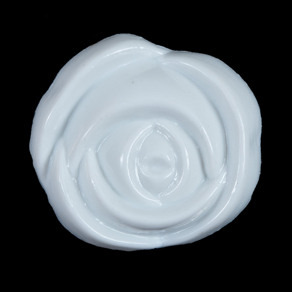 White Rose-Shaped Plastic Button - 50L/32mm White Rose-Shaped Plastic Button - 50L/32mm