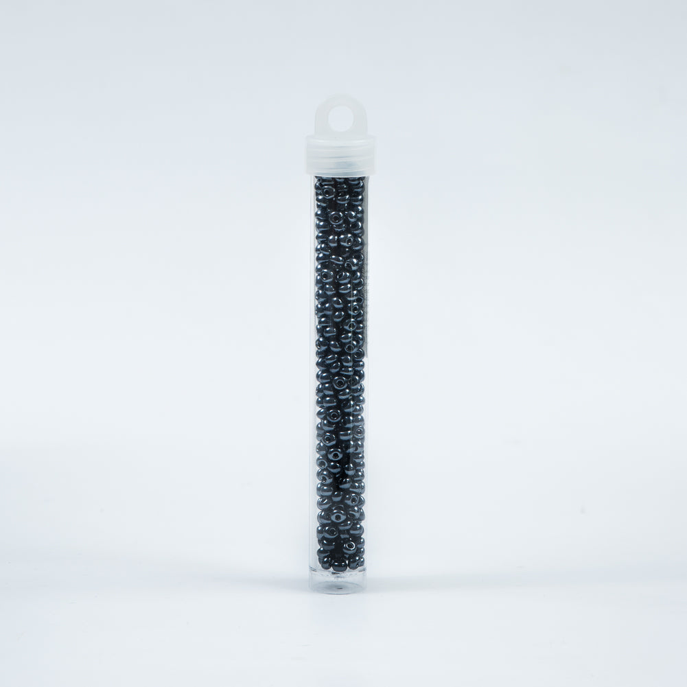 Metallic Gunmetal Czech Seed Beads - Size 6 - Detail Metallic Gunmetal Czech Seed Beads - Size 6 - Detail