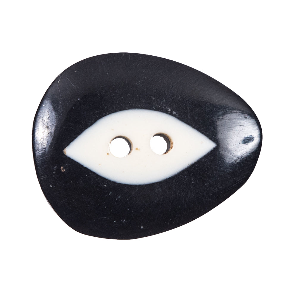 Black and White Horn Toggle - 48L/30.5mm Black and White Horn Toggle - 48L/30.5mm