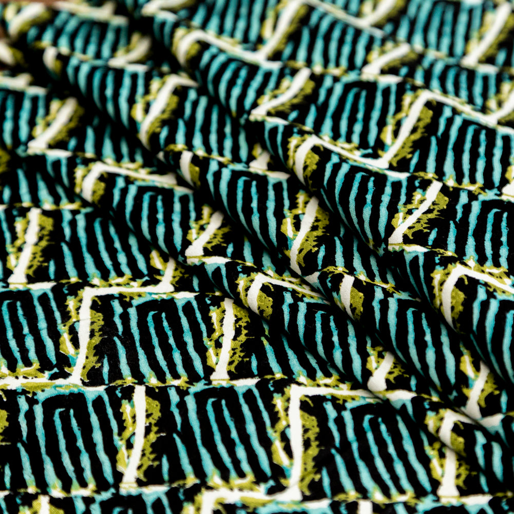 Blue Tiger Striped Diamond Printed Stretch Cotton Twill Detail Blue Tiger Striped Diamond Printed Stretch Cotton Twill Detail
