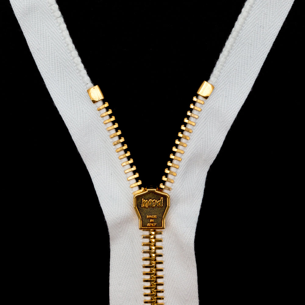 Mood Exclusive Italian White and Gold T8 Open End Metal Zipper - 27.5" Detail Mood Exclusive Italian White and Gold T8 Open End Metal Zipper - 27.5" Detail