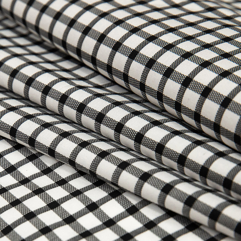 Premium Black and White Patterned Checks Two-Ply Cotton Shirting Detail Premium Black and White Patterned Checks Two-Ply Cotton Shirting Detail
