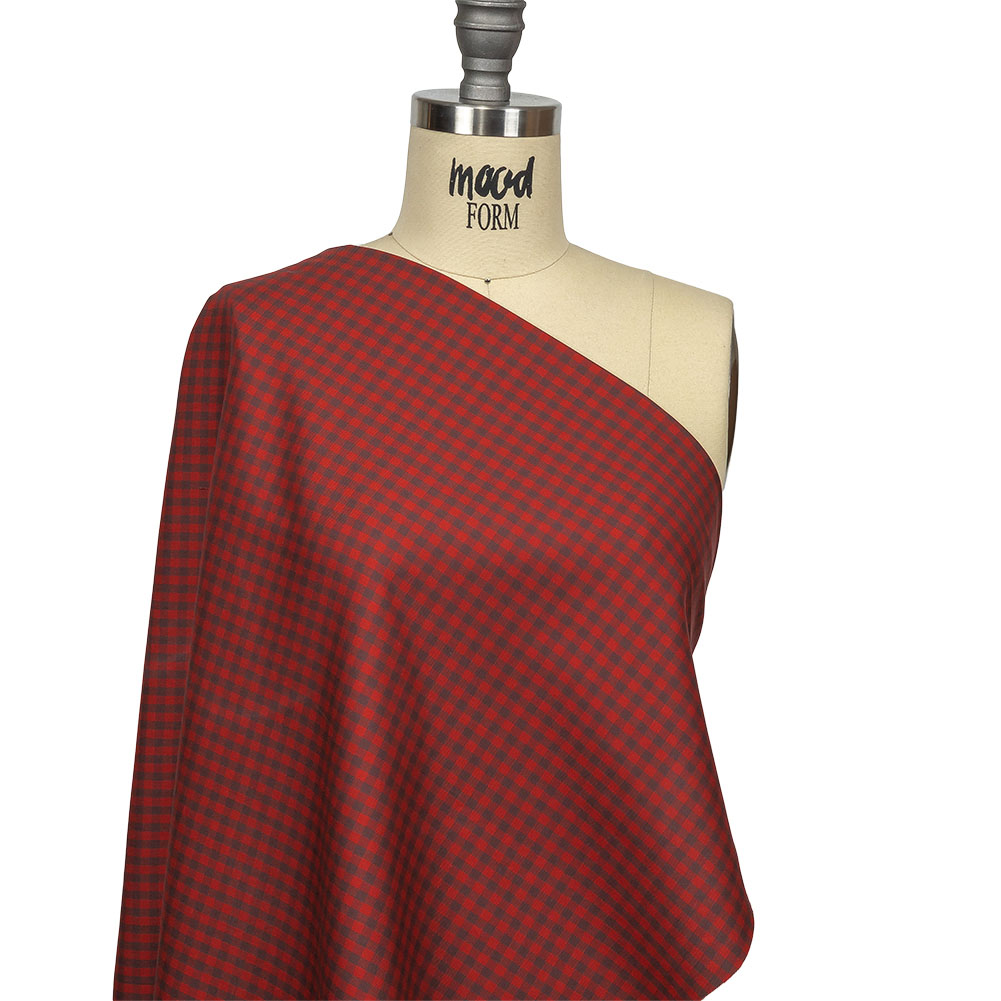 Red and Brown Checkered Twill Cotton Shirting Drape Red and Brown Checkered Twill Cotton Shirting Drape