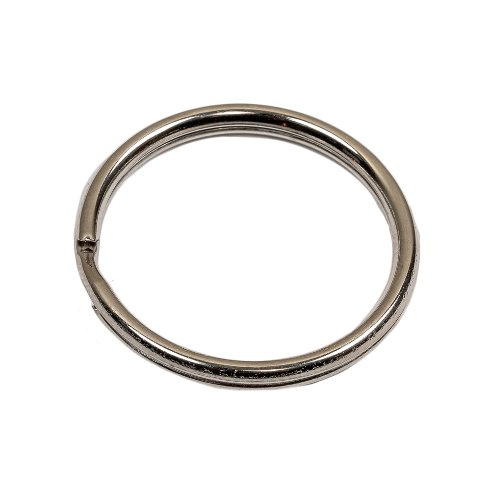 Nickel Metal Split Keychain Ring - 1.125" - Detail - Image 3 of 4 Nickel Metal Split Keychain Ring - 1.125" - Detail - Image 3 of 4