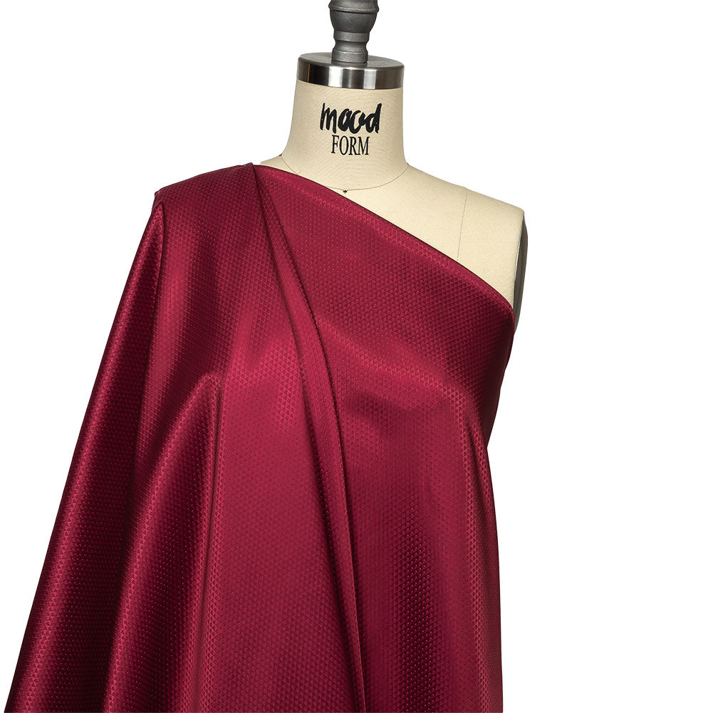 Magenta Mini Triangles Jacquard Lining - Drape Magenta Mini Triangles Jacquard Lining - Drape