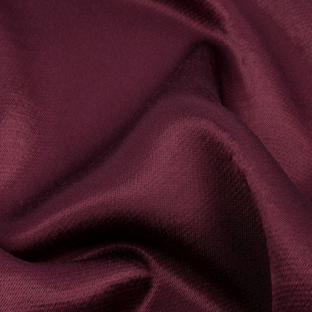 Sustainable Viscose Fluid Satin - Burgundy - Mood Exclusive Elliana Collection - Detail Sustainable Viscose Fluid Satin - Burgundy - Mood Exclusive Elliana Collection - Detail