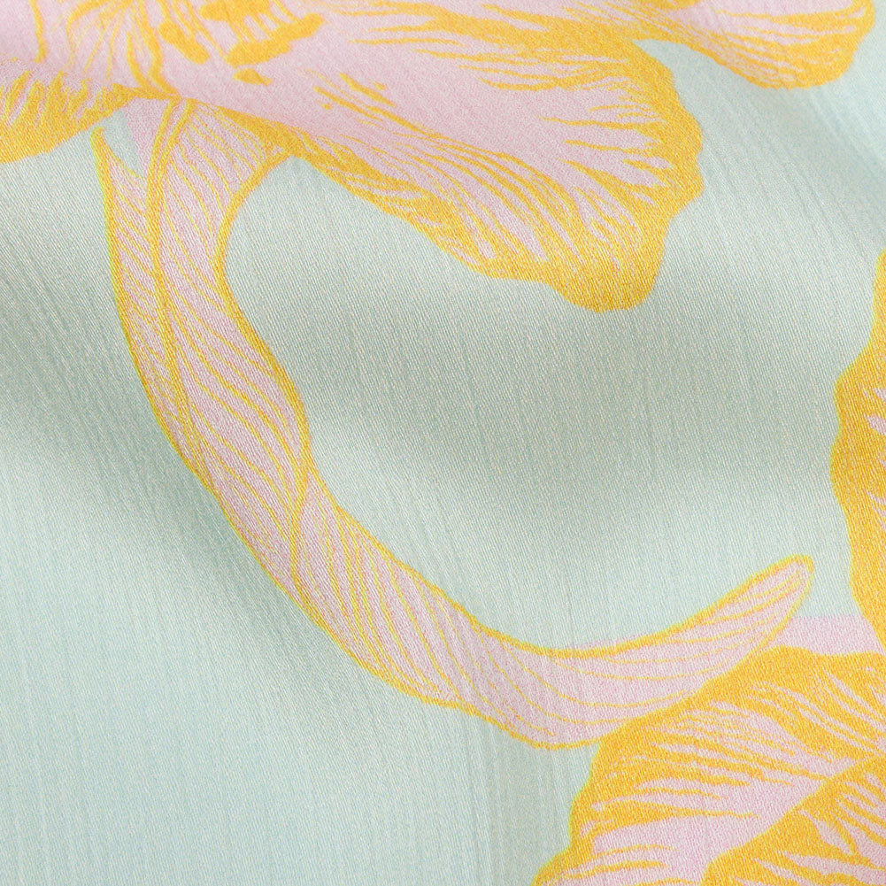 Mood Exclusive Nymphaea Crinkled Polyester Charmeuse Detail Mood Exclusive Nymphaea Crinkled Polyester Charmeuse Detail