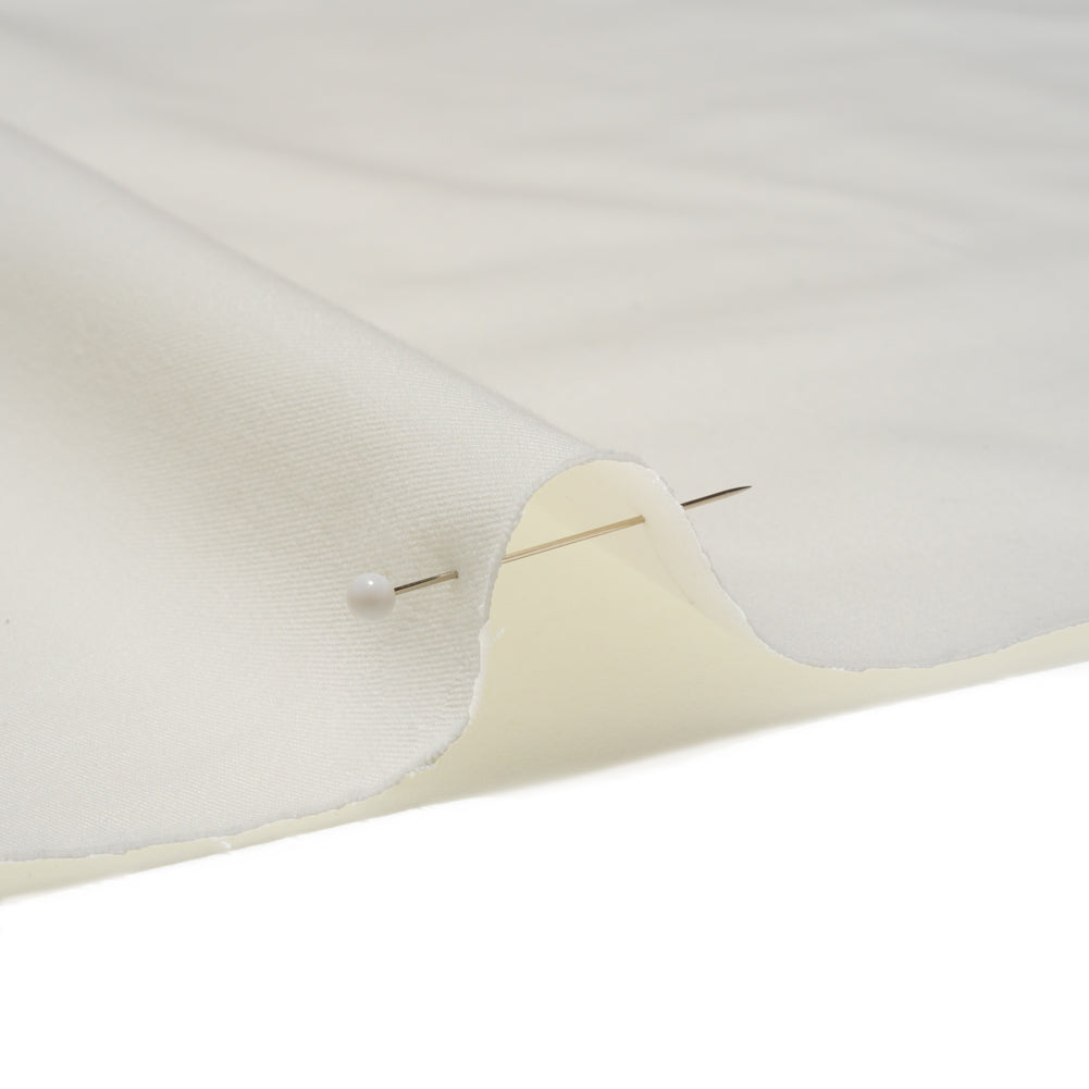 Carbon Brushed Stretch Khaki Twill - White - Averill Collection - Detail Carbon Brushed Stretch Khaki Twill - White - Averill Collection - Detail