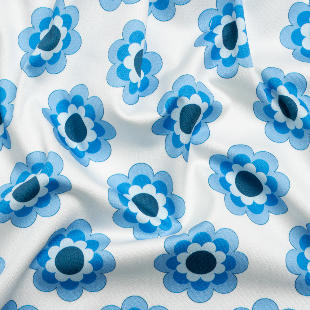 Mood Exclusive Fun with Flowers Stretch Cotton Sateen Mood Exclusive Fun with Flowers Stretch Cotton Sateen