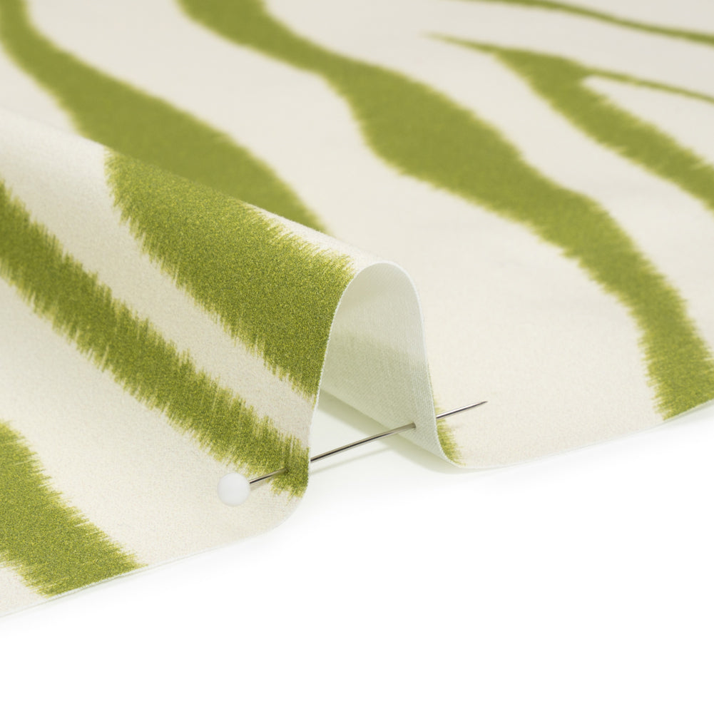 Mood Exclusive Kiwi Zebra Chic Stretch Brushed Cotton Twill Detail Mood Exclusive Kiwi Zebra Chic Stretch Brushed Cotton Twill Detail