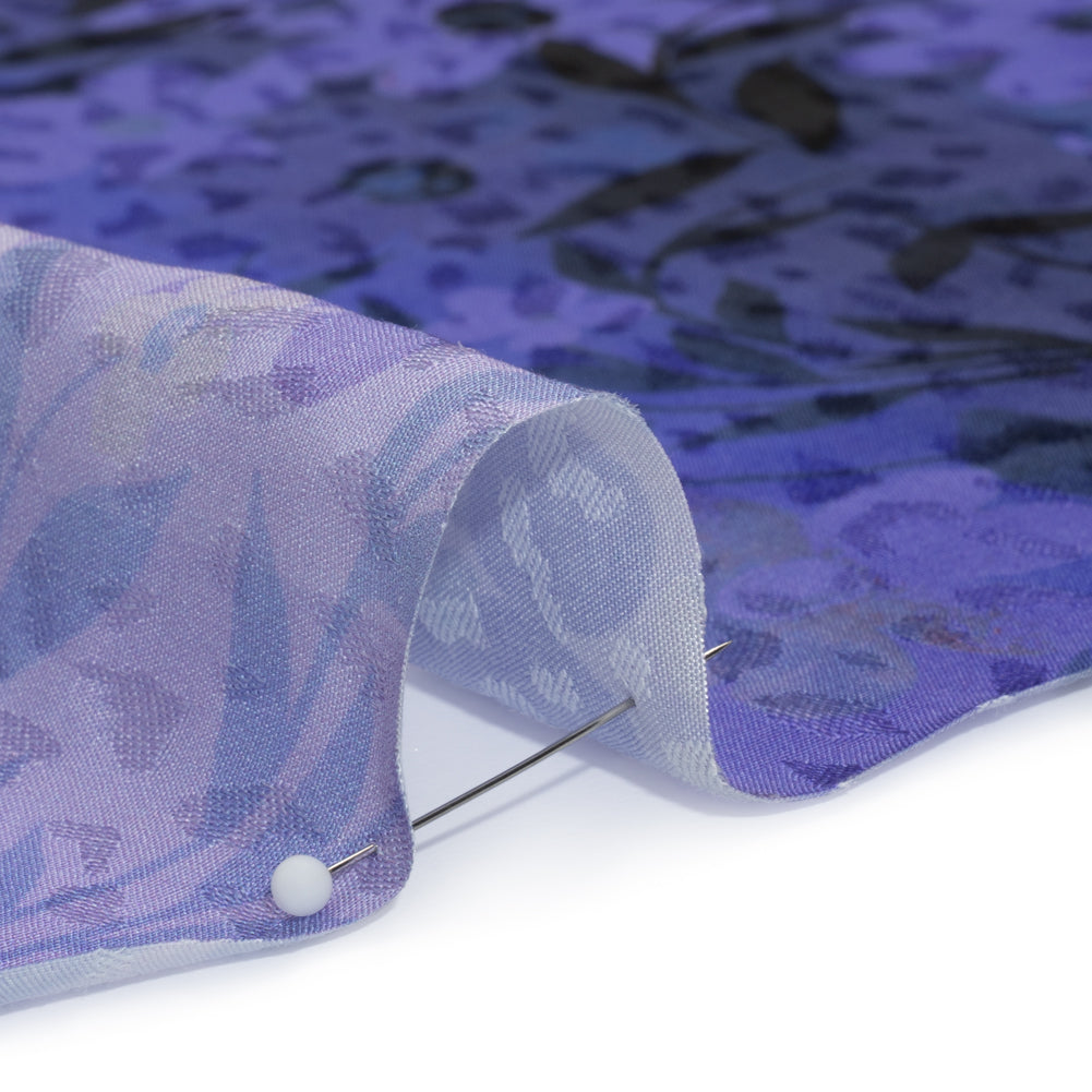 Mood Exclusive Daisies at Dusk Sustainable Animal Spots Viscose Jacquard Folded Mood Exclusive Daisies at Dusk Sustainable Animal Spots Viscose Jacquard Folded