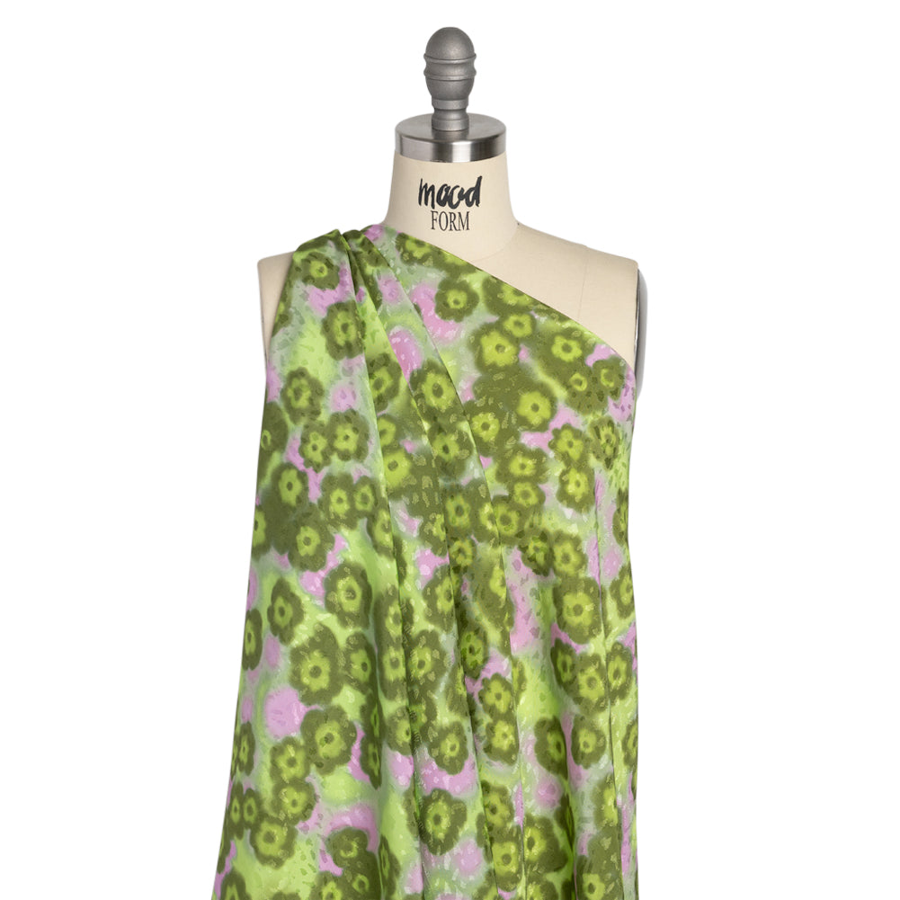 Mood Exclusive Green Garden on the Banks Sustainable Viscose Jacquard Detail Mood Exclusive Green Garden on the Banks Sustainable Viscose Jacquard Detail