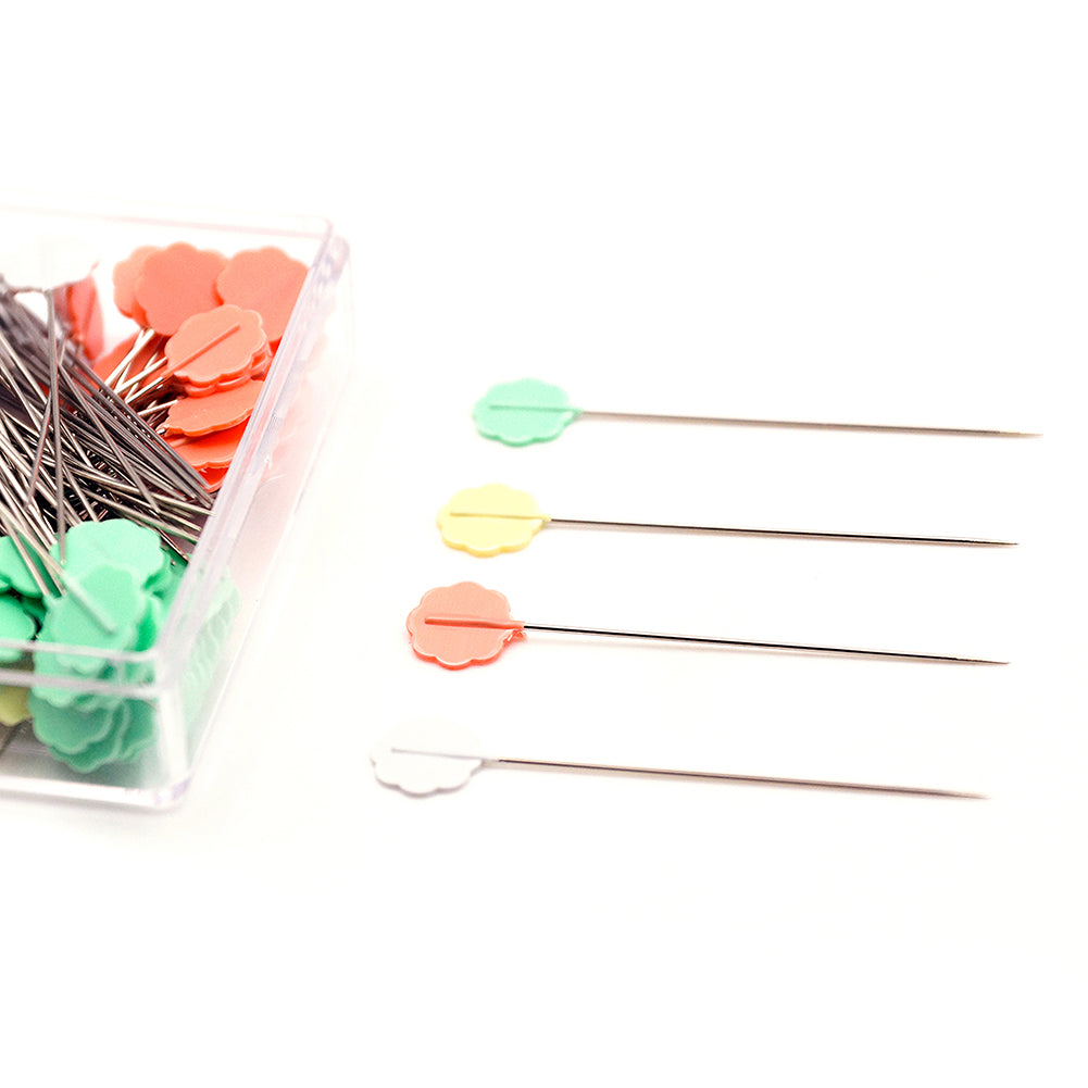 Clover Flower Head Pins Box for Medium Weight Fabrics - 100 ct Detail Clover Flower Head Pins Box for Medium Weight Fabrics - 100 ct Detail