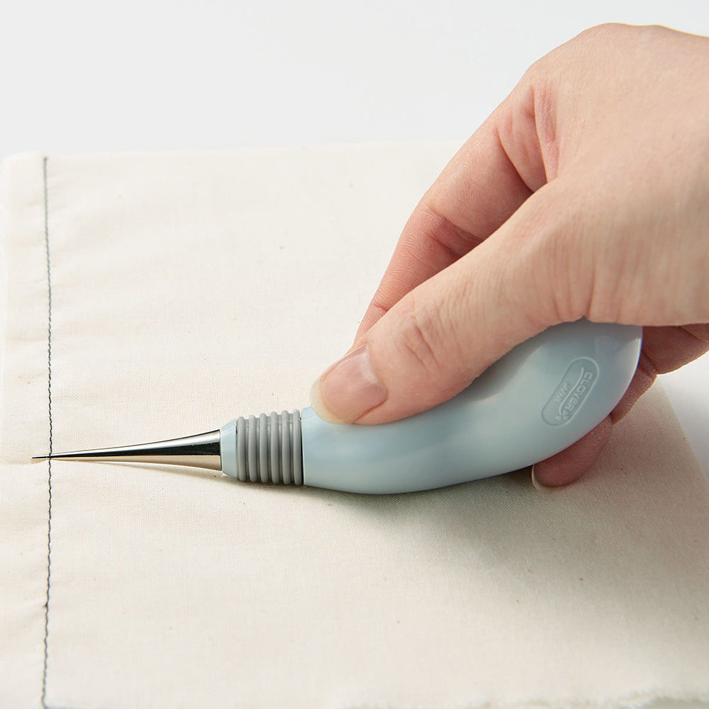 Clover Grip Fit Tapered Tailor's Awl - Full - Image 5 of 5 Clover Grip Fit Tapered Tailor's Awl - Full - Image 5 of 5