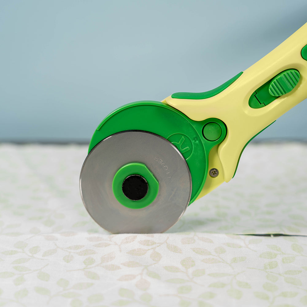 Clover Rotary Cutter - 60mm - Full - Image 4 of 4 Clover Rotary Cutter - 60mm - Full - Image 4 of 4