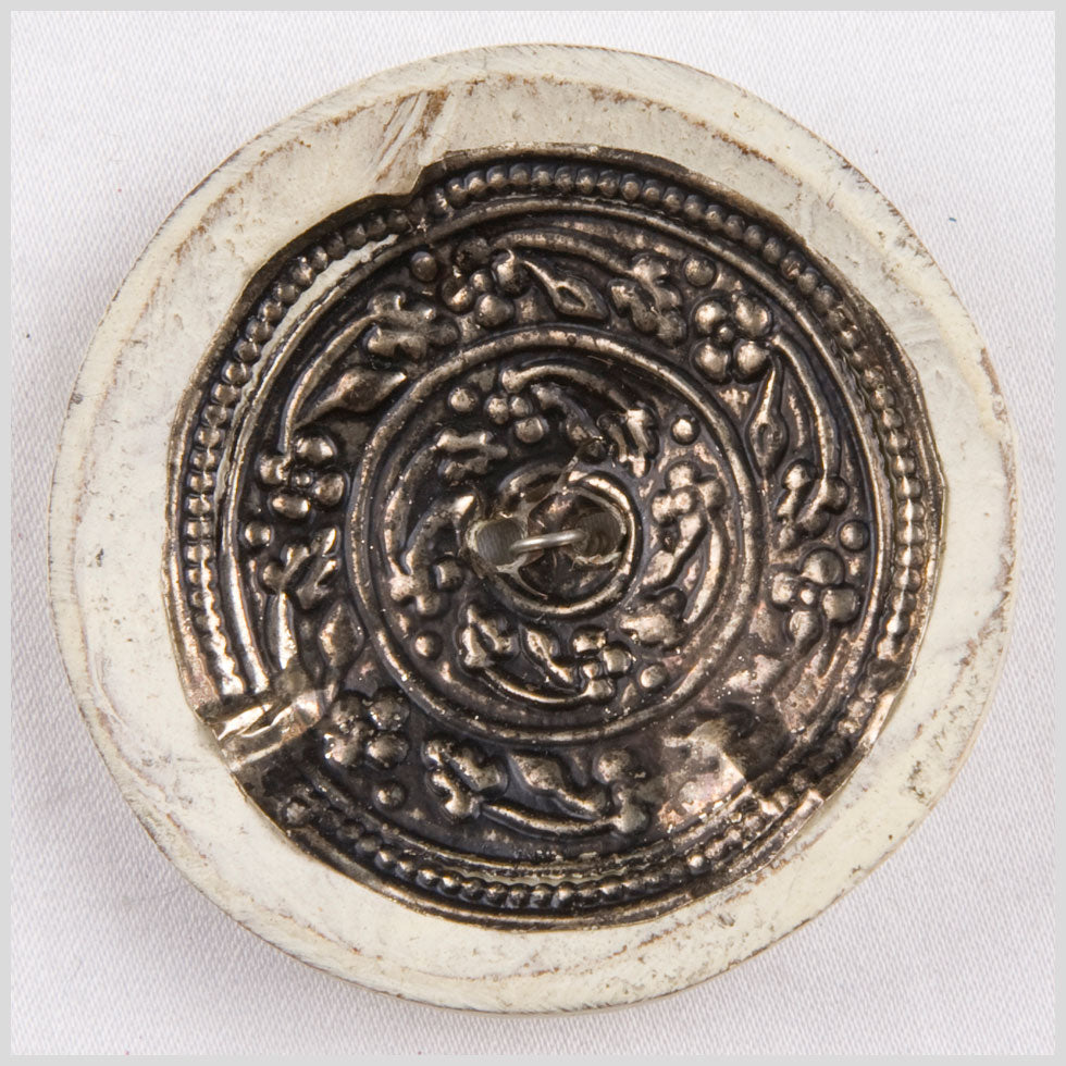 White and Silver Foiled 2-Hole Coconut Button - 74L/47mm White and Silver Foiled 2-Hole Coconut Button - 74L/47mm