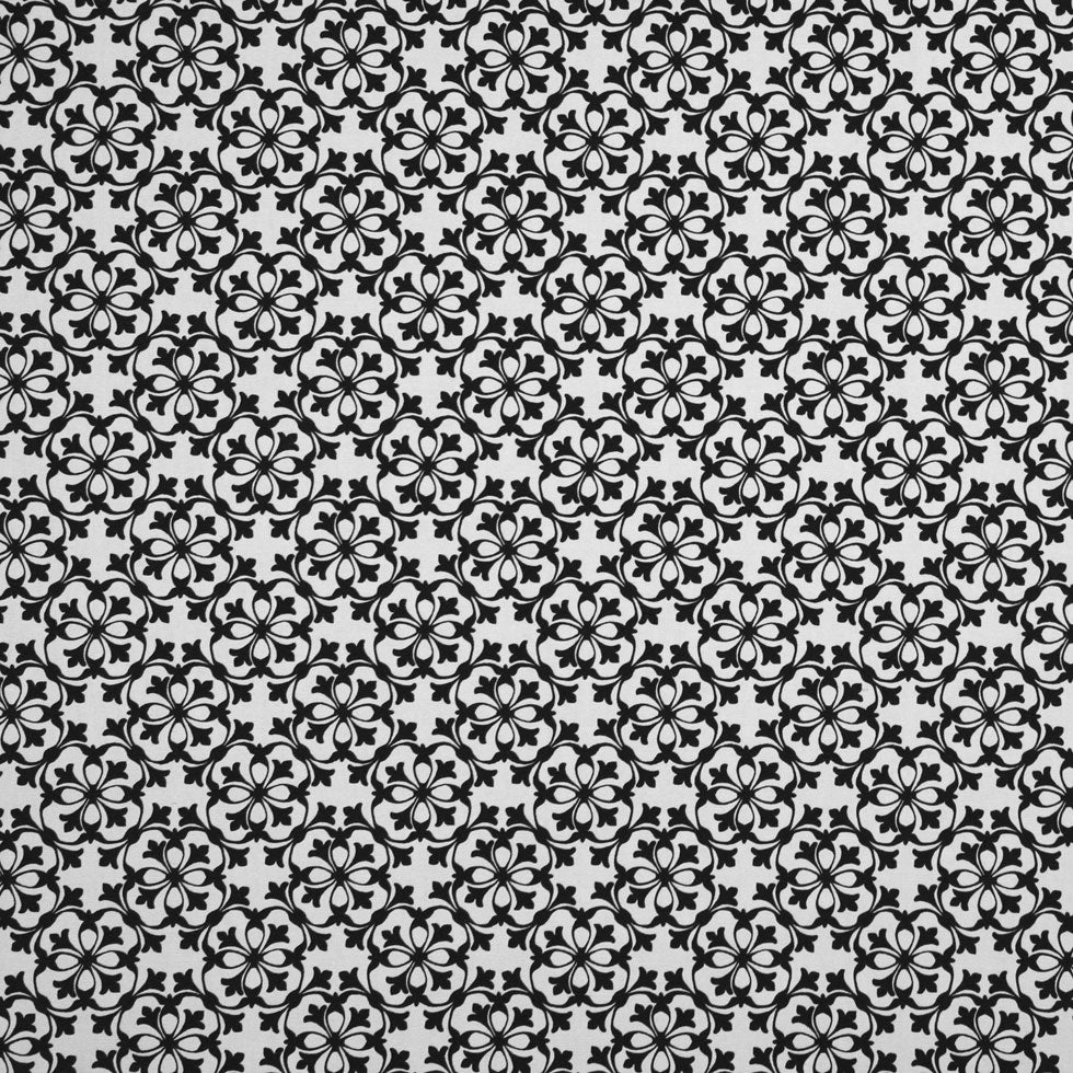 Black/Cream Classical Canvas Black/Cream Classical Canvas