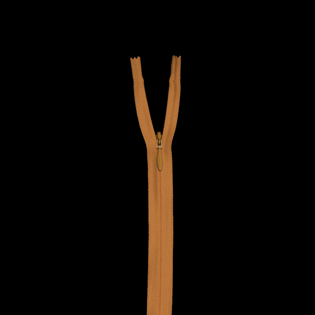Invisible Zipper 24" by YKK - 847 Beeswax Invisible Zipper 24" by YKK - 847 Beeswax
