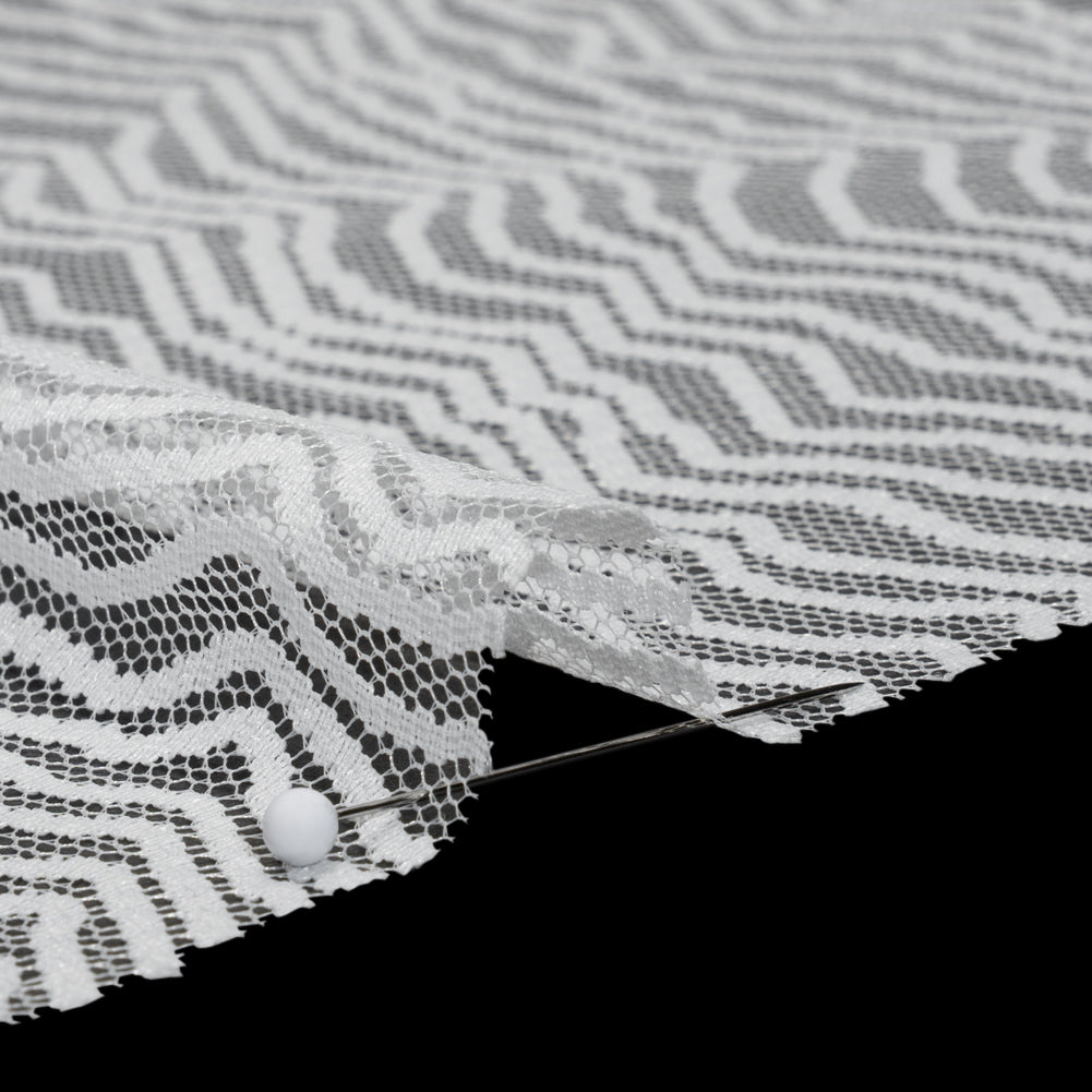 Nylon Raschel Mesh Lace - Ivory Erratic Zig Zags - Detail Nylon Raschel Mesh Lace - Ivory Erratic Zig Zags - Detail