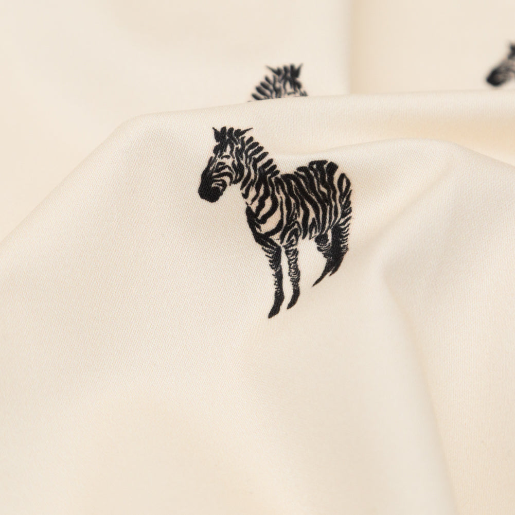 Stretch Cotton Sateen - White Zebras - Passing Interest Print - Mood Exclusive Kenko Collection - Detail Stretch Cotton Sateen - White Zebras - Passing Interest Print - Mood Exclusive Kenko Collection - Detail