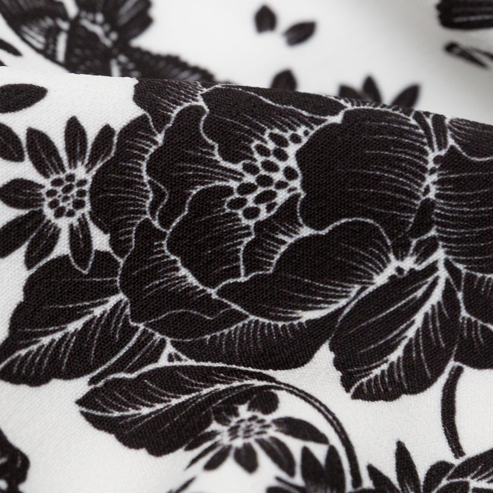 Stretch Polyester Crepe - White and Black Roses - Prophetic Dreams Print - Mood Exclusive Crow Collection - Detail Stretch Polyester Crepe - White and Black Roses - Prophetic Dreams Print - Mood Exclusive Crow Collection - Detail