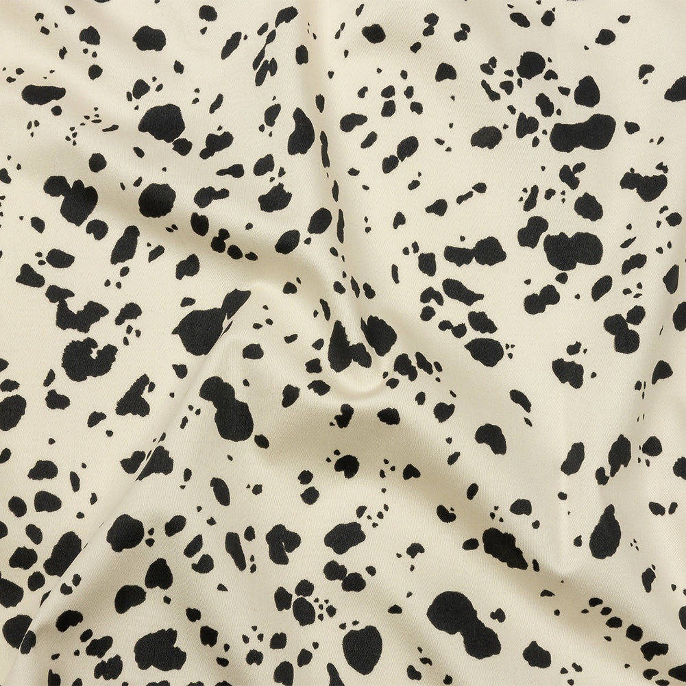 Stretch Cotton Sateen - Black and White Dalmatian Spots - Fire Dogs Print - Mood Exclusive Metro Collection Stretch Cotton Sateen - Black and White Dalmatian Spots - Fire Dogs Print - Mood Exclusive Metro Collection
