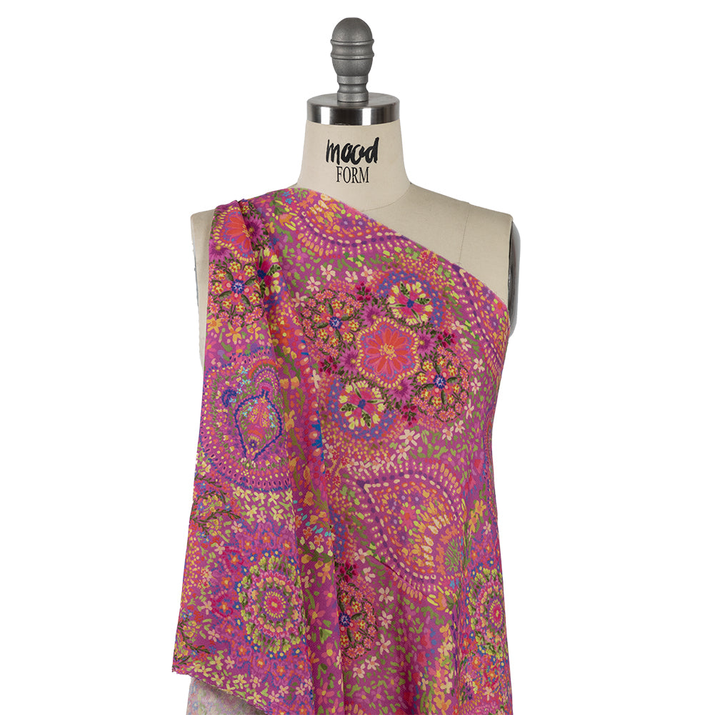 Sustainable Viscose Crepe - Pink Paisley - Amsterdam Market Print - Mood Exclusive Gisele Collection - Drape Sustainable Viscose Crepe - Pink Paisley - Amsterdam Market Print - Mood Exclusive Gisele Collection - Drape