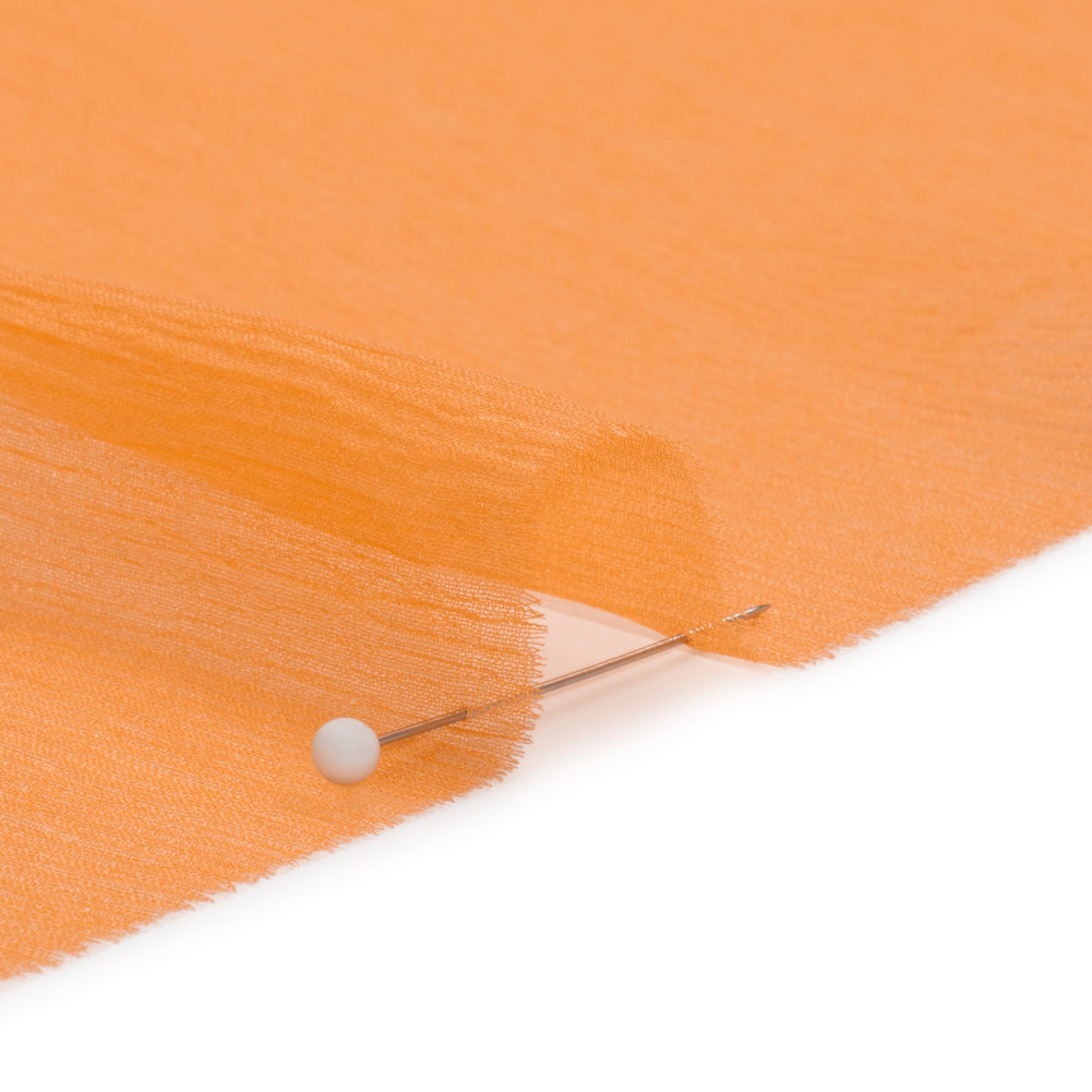Crinkled Silk Chiffon - Peach Fuzz - Premium Collection - Detail Crinkled Silk Chiffon - Peach Fuzz - Premium Collection - Detail