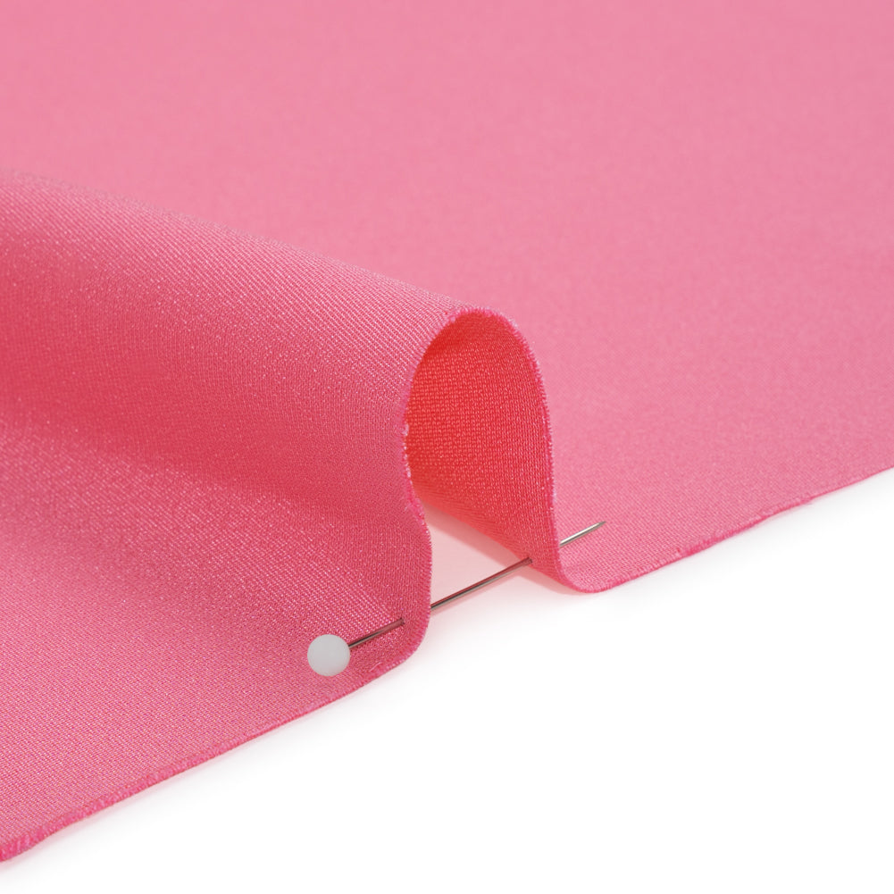 Silk 4-Ply Crepe 44" - Carmine Rose - Premium Collection Detail Silk 4-Ply Crepe 44" - Carmine Rose - Premium Collection Detail