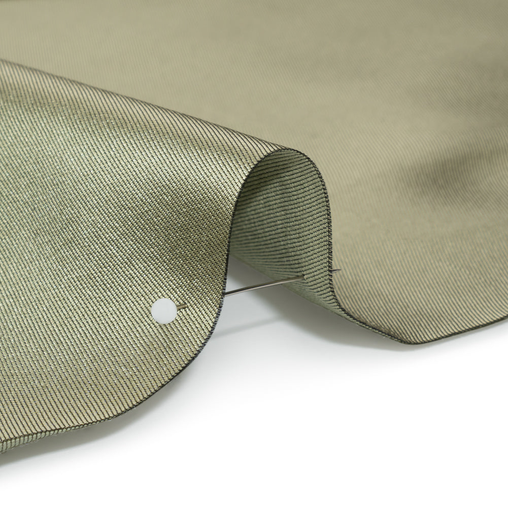 Silk Wool Twill - Swamp Geen - Premium Collection Detail Silk Wool Twill - Swamp Geen - Premium Collection Detail