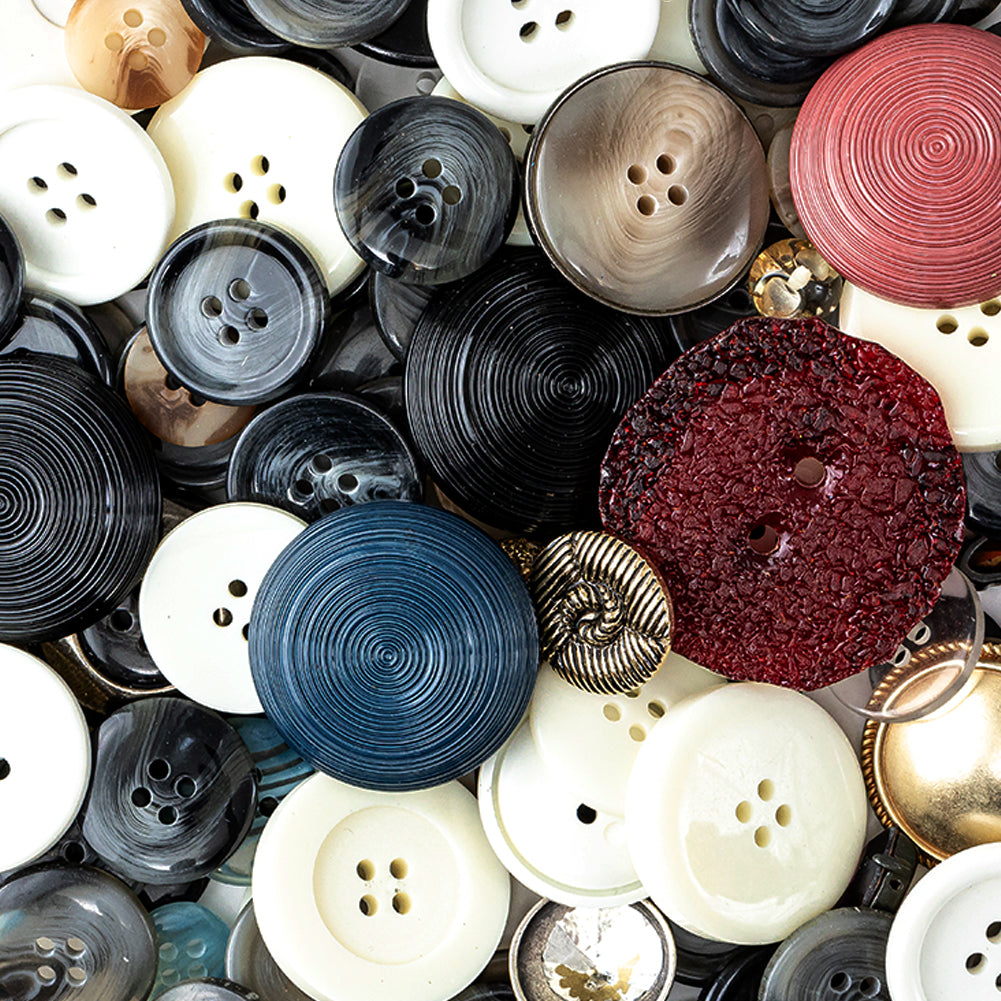 Small Bag o' Buttons Detail