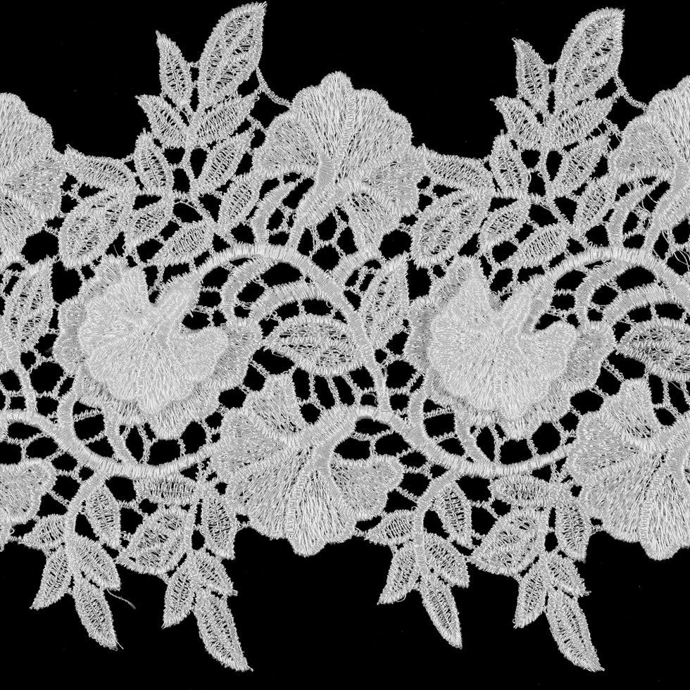 4" Metallic White 3D Floral Lace Trim Detail