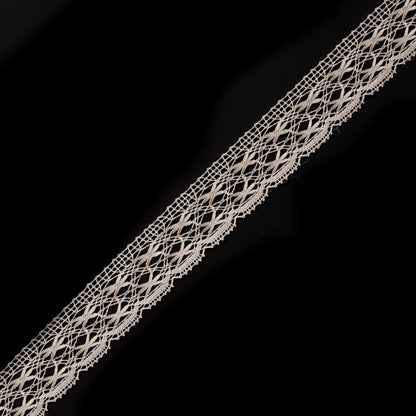 Ivory Crochet Trim w/ Scalloped Edges - 1.25"