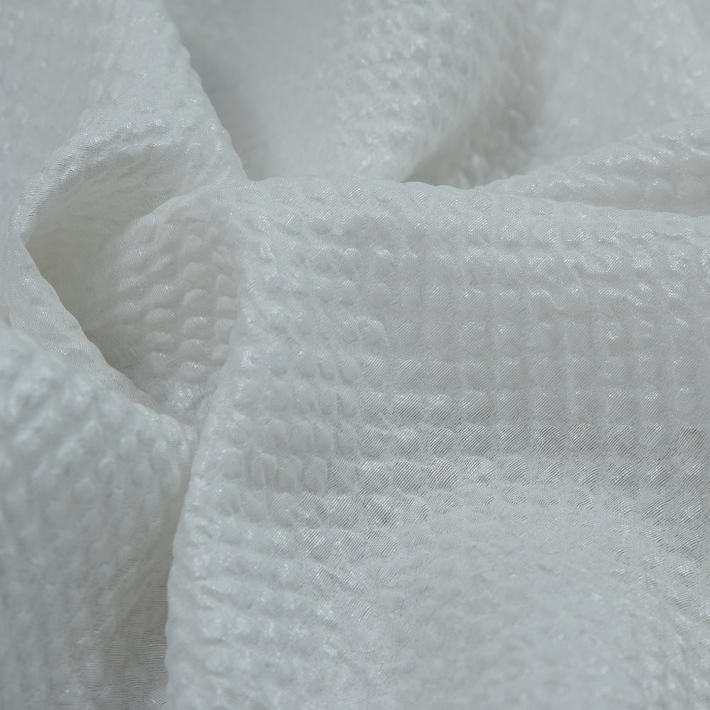 Marylin Metallic White Diamond Quilted Brocade Detail
