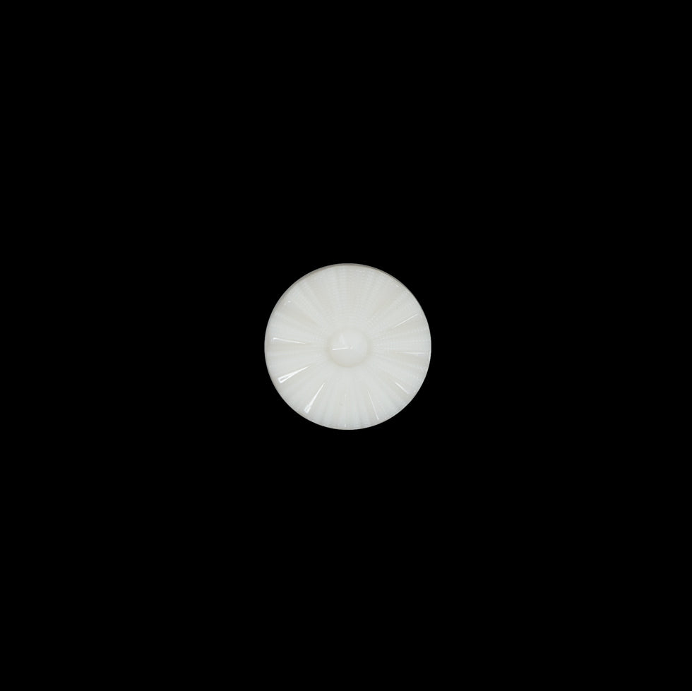 Italian Ivory Floral Nylon Button - 16L/10mm