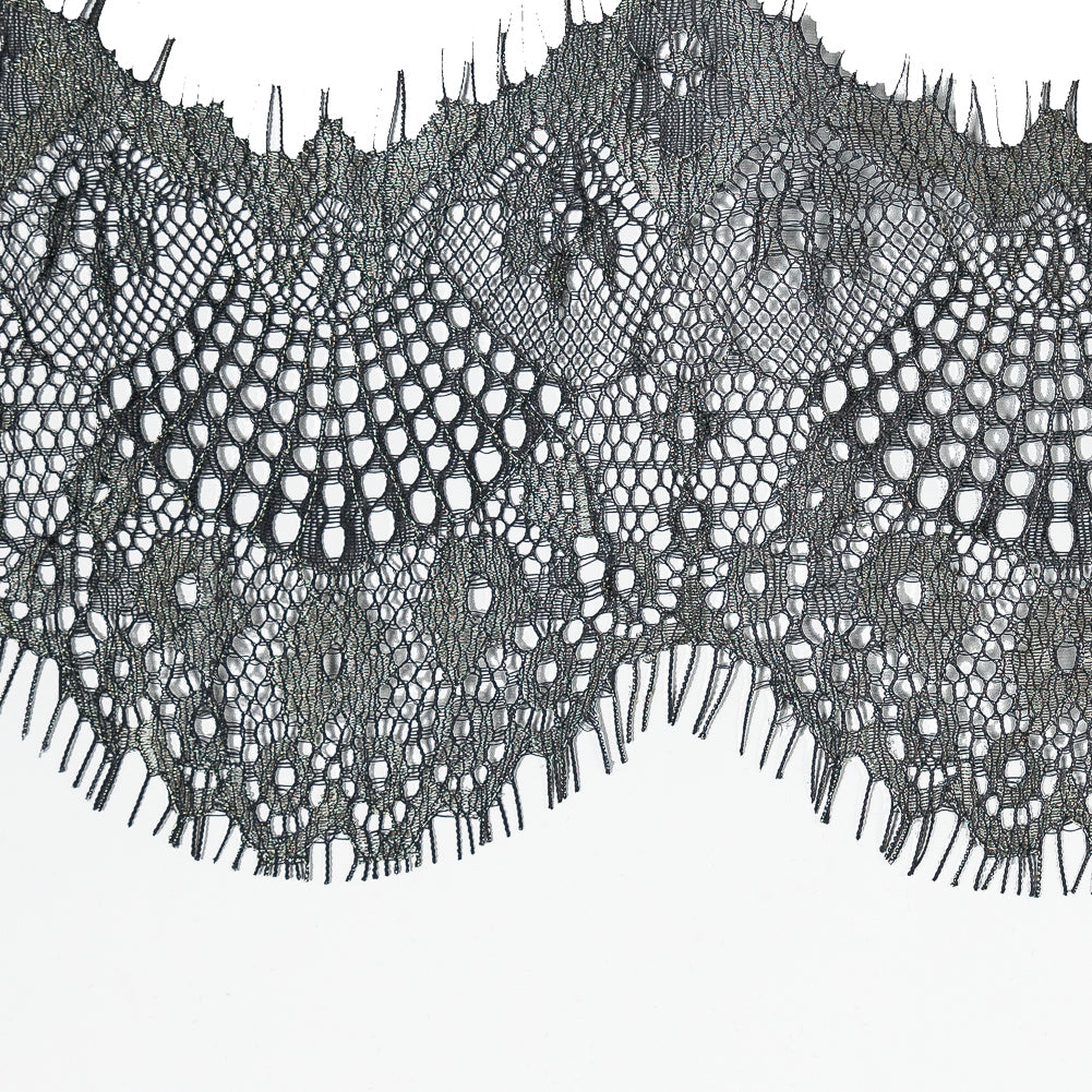 Italian Metallic Black and Gold Scalloped Lace Trim - 4" Detail