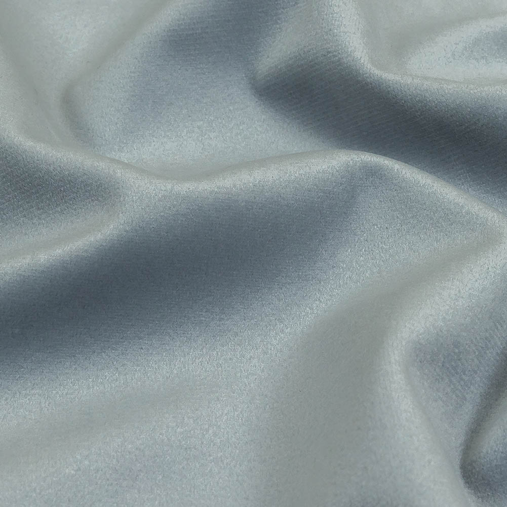 Sterling Creamy Polyester Velvet - Detail