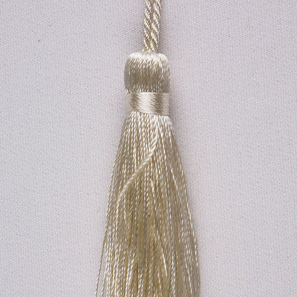 3.5 Ivory Basic Tassel - Detail