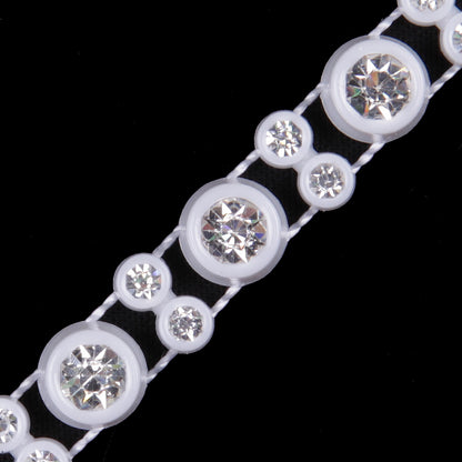 White/Crystal Plastic &amp; Glass - Detail