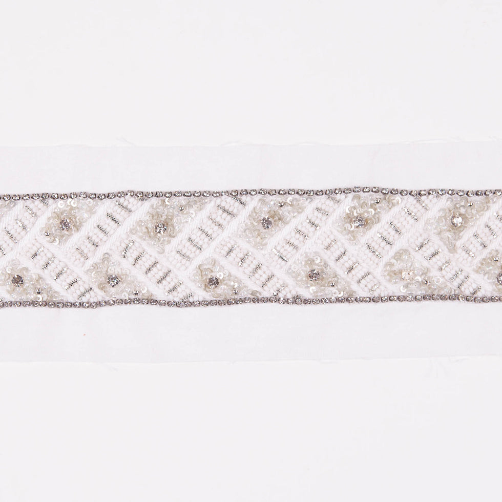 1.5 White/Silver Fancy Beaded Trim - Detail