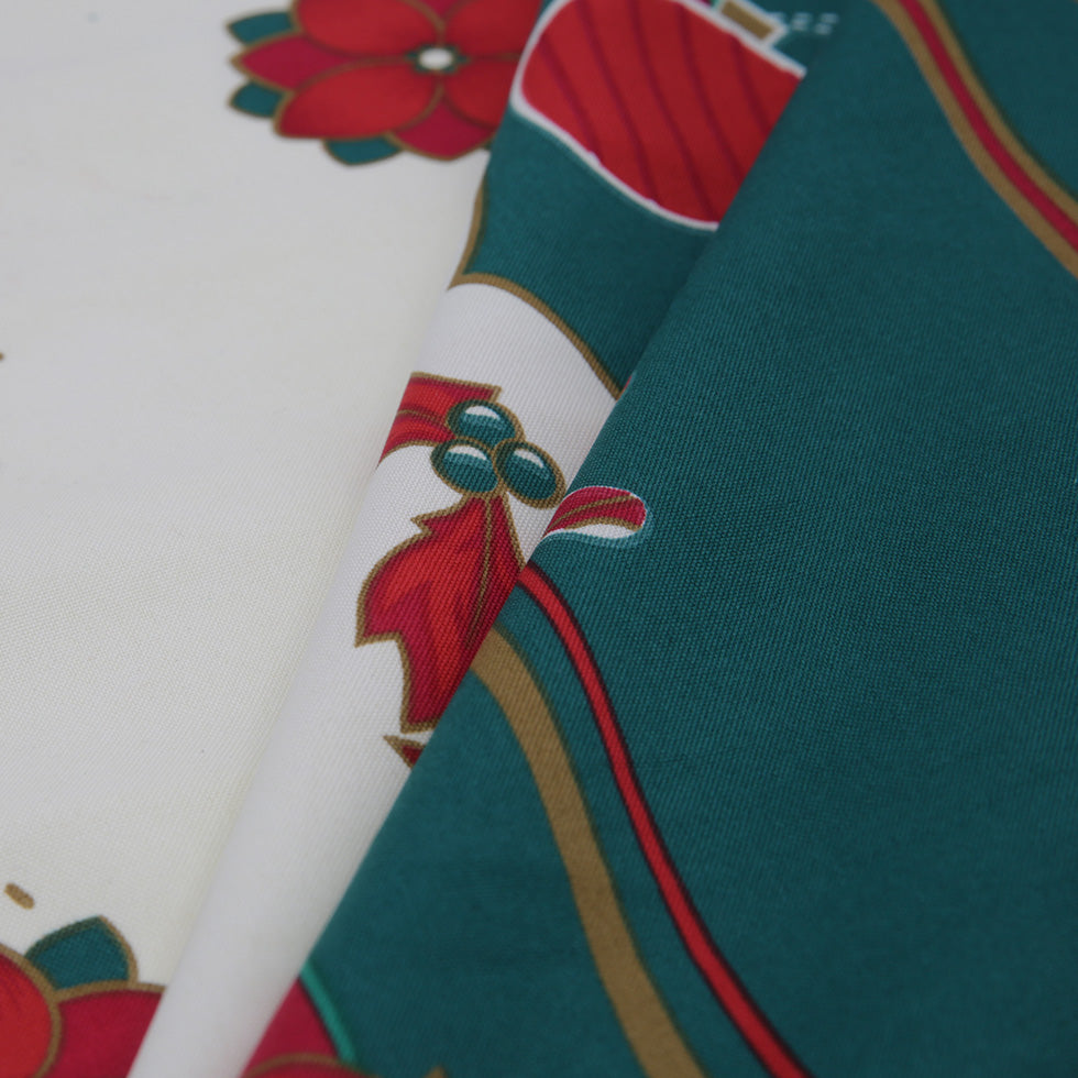Christmas Tablecloth Polyester Woven Fabric Folded