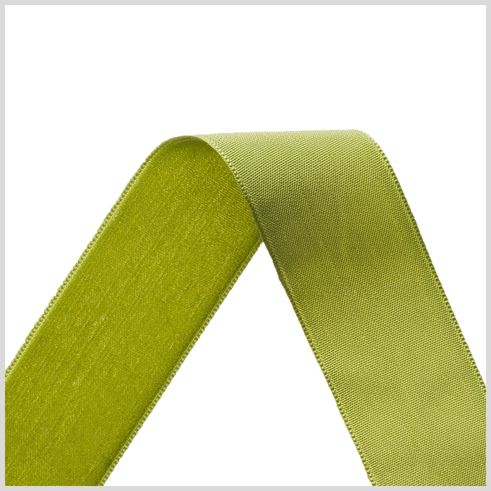 1" Mousse Nylon Velvet Ribbon Detail