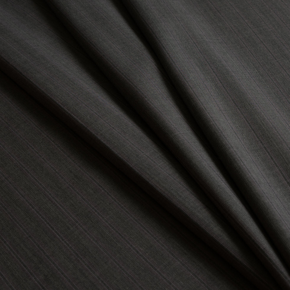 Neutral Gray/Pink Pinstriped Super 120 Wool Suiting Detail
