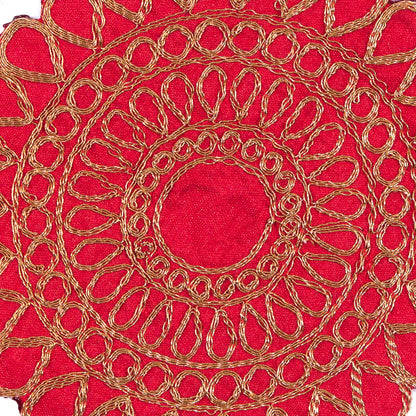 Red Patch with Gold Lurex - 4.25 - Detail