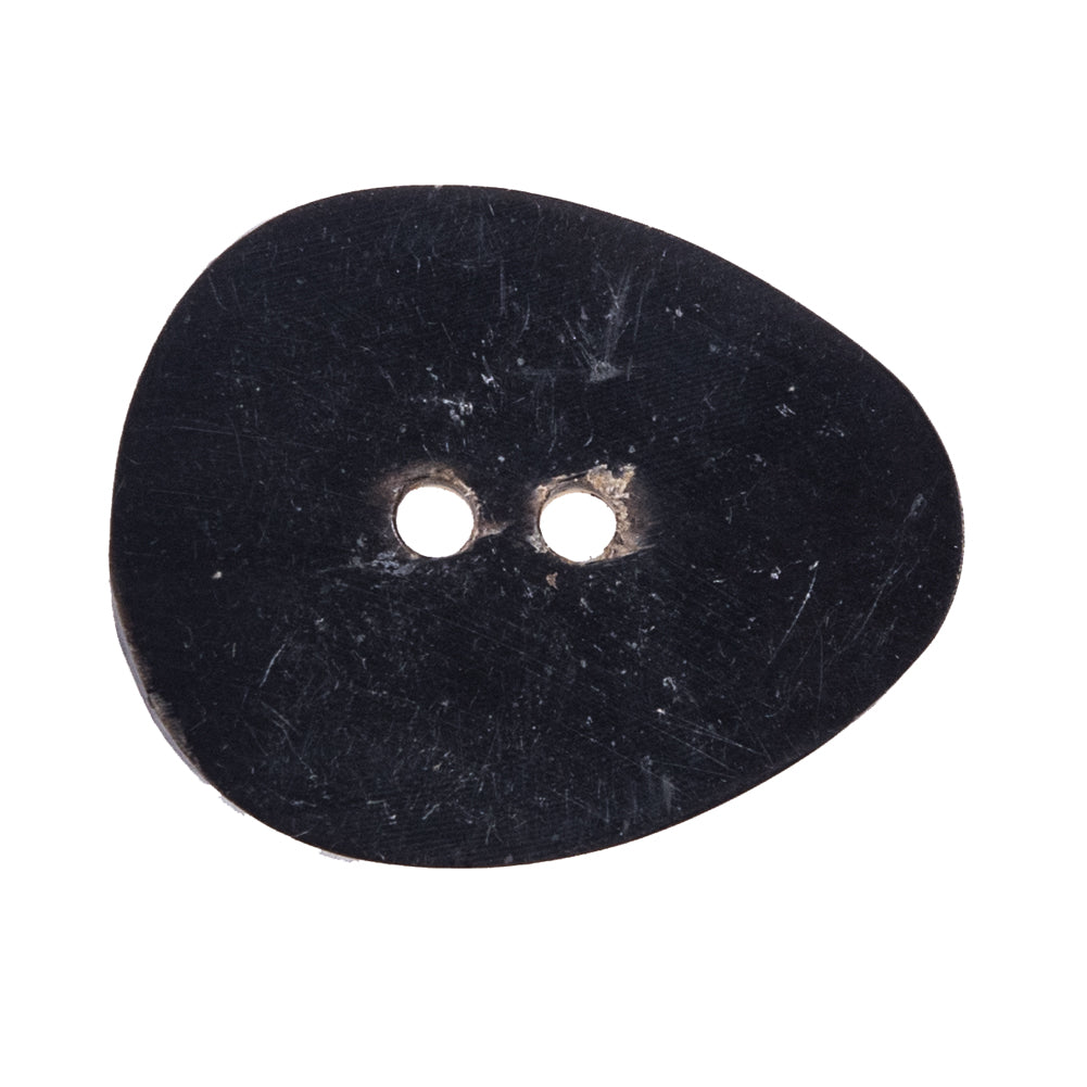 Black and White Horn Toggle - 48L/30.5mm Detail